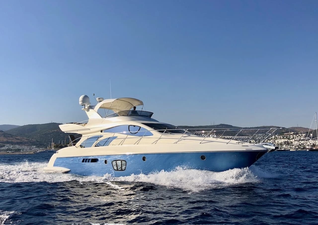 M/Y COSMOS