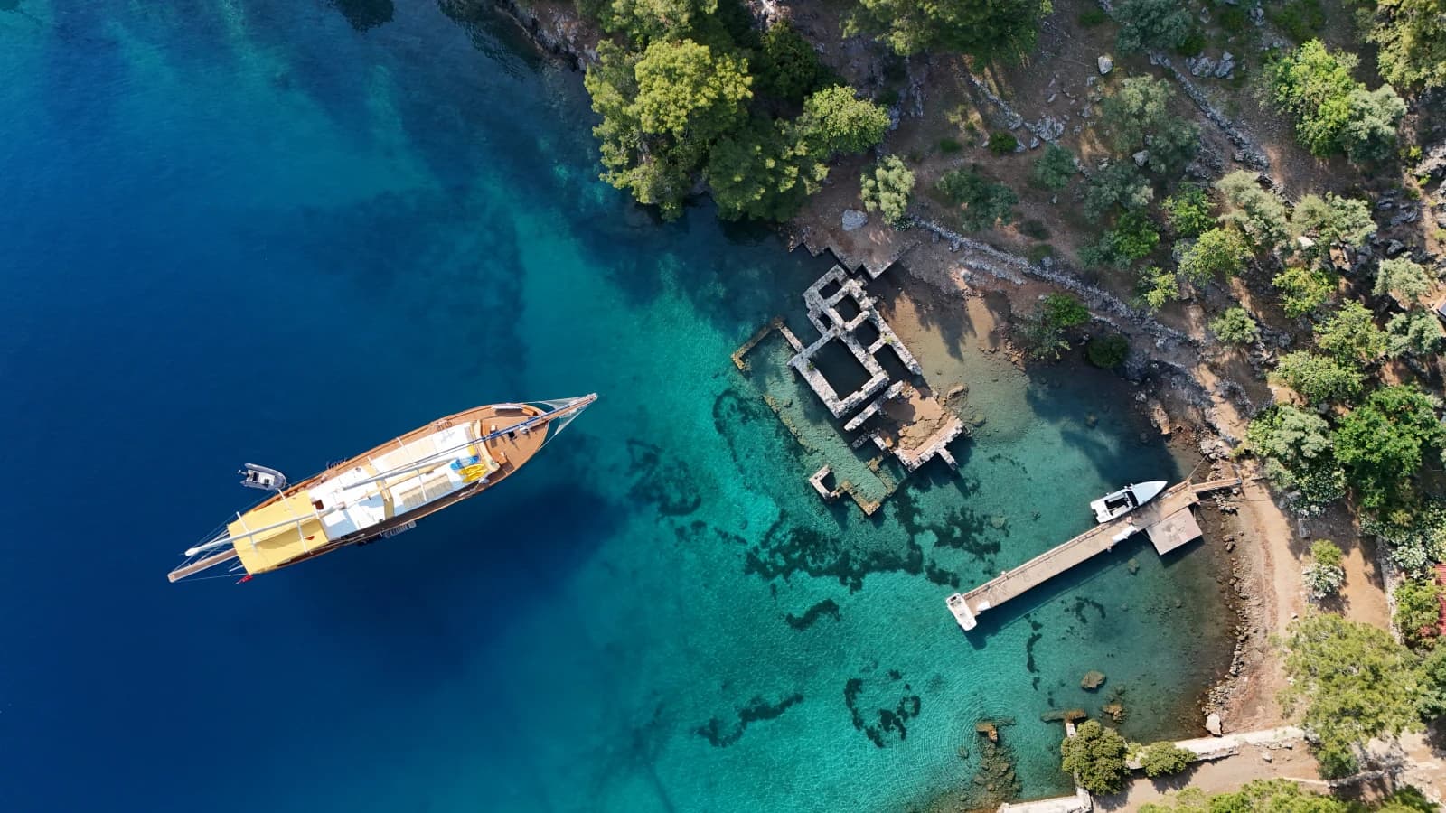 Cleopatra's Bay